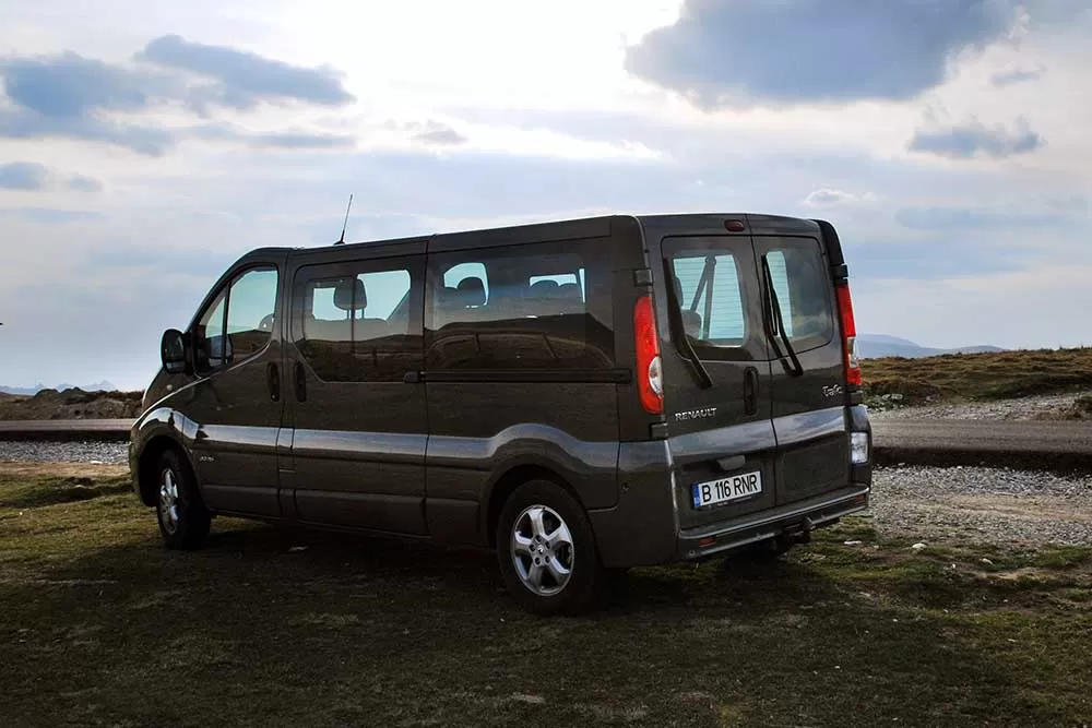 Test Renault Trafic dCi 115: Un „people carrier” cinstit 6 trafic 2