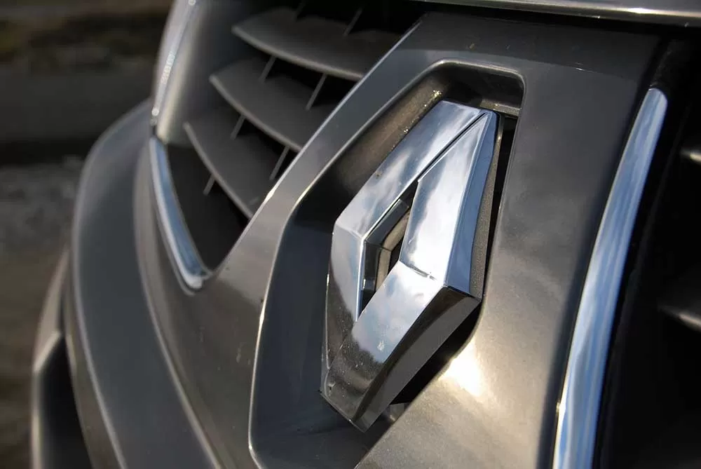 Test Renault Trafic dCi 115: Un „people carrier” cinstit 8 trafic 8