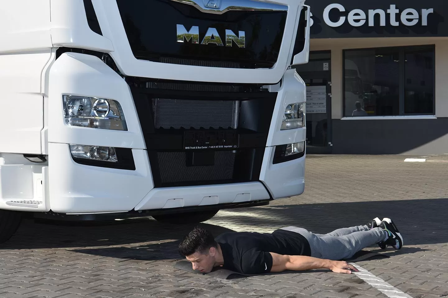 #FitTrucker: Exerciții pentru antrenarea mușchilor abdominali și lombari 12 4.51