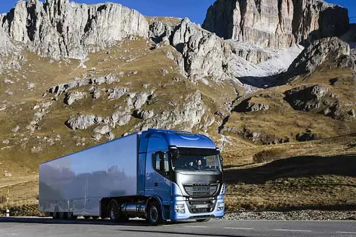 Noul Stralis NP 460 vine la pachet cu trei servicii digitale 1 Noul Stralis NP 460 vine la pachet cu trei servicii digitale inovatoare