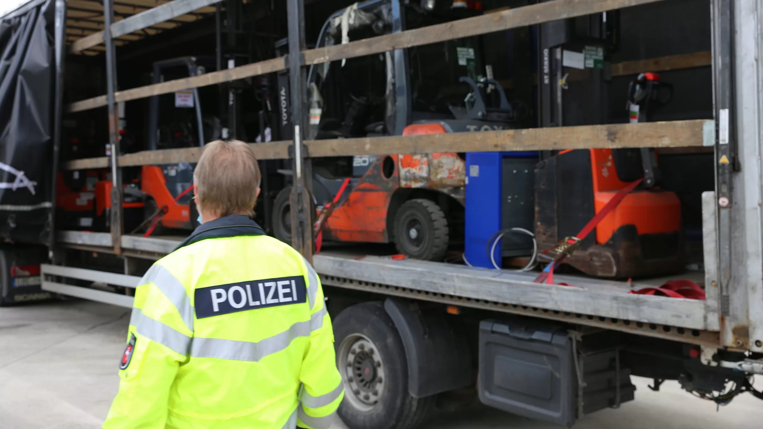 Acțiune de control a camioanelor efectuată de poliția din Osnabrück